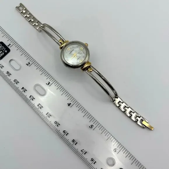 Vintage Silver & Gold Timex Watch - Picture 3 of 4